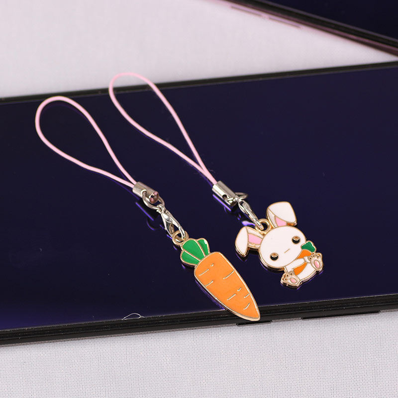 韩版个性可爱短款兔子萝卜手机挂件女吊坠 挂饰小链MP3卡通绳萌物