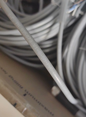 V1-G-5M-PVC 倍加福母头连接器线缆5米订货号：035073全新现货