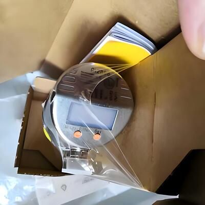 PI1703易福门压力传感器全新现货