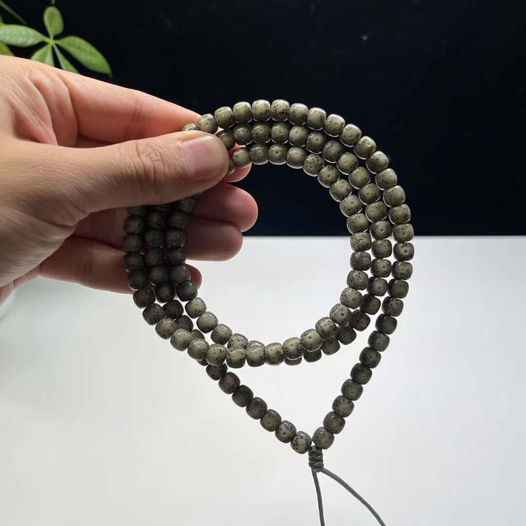 海南原生态石玉料同枝果绿皮星月菩提子阴皮108多圈佛珠念珠手串