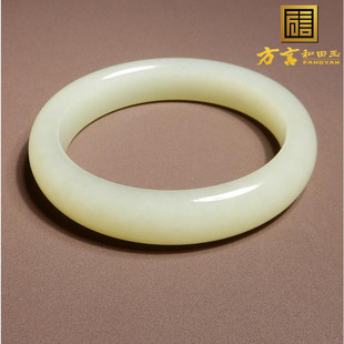 竖起大拇指方言和田玉新疆若羌黄口料高冰细腻内径57mm高奢手镯A6