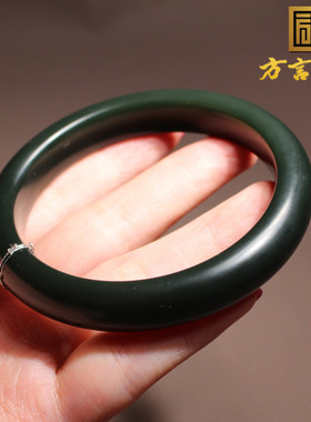 新疆极细沙枣青籽料内径58mm手镯