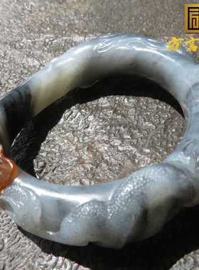 惊呆方言和田玉收藏新疆玉龙河黑白分明黄沁青花籽料卡57mm手镯w1