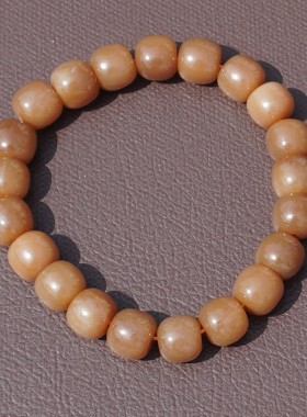 方言和田玉且末料金山矿黄金糖玉