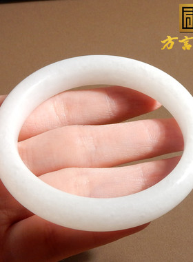 俄罗斯料羊脂白玉细油润56mm手镯