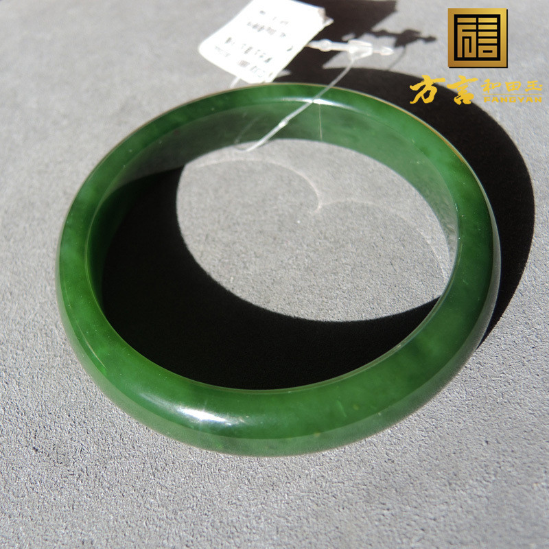 亏麻了方言和田玉精品佩戴俄罗斯老坑碧玉菠菜绿内径卡59mm手镯w1