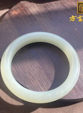 新疆且末料细腻白玉59mm轻奢手镯