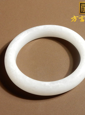 俄罗斯老料白玉羊脂白57mm手镯