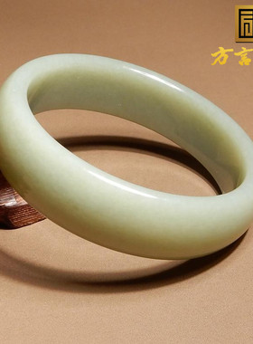 新疆细腻油润且末料蓝色基调手镯