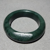 方言和田玉特惠精品新疆沙枣青籽料留毛孔高油润内径59mm手镯子w4