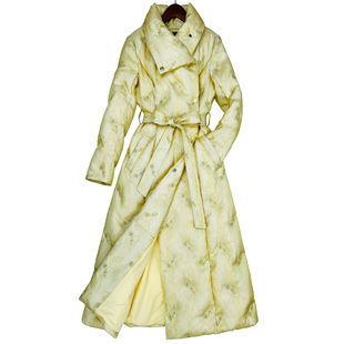 修身长款羽绒服女2025冬新款刺绣羽绒服女长款收腰高级感保暖外套