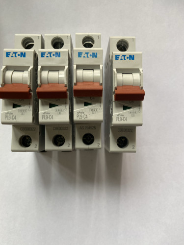 伊顿金钟穆勒EATON PL9-C41P 4A小型断路器空气开关空开全新正品