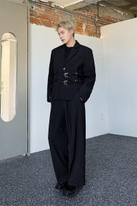 暗黑风扣带装饰西装外套男小众设计短款休闲西服A452--6356--P135图片