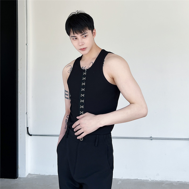 夏上新个性金属扣装饰背心男复古修身套头上衣潮A452--6254--P65,男装背心/马甲,电商A452