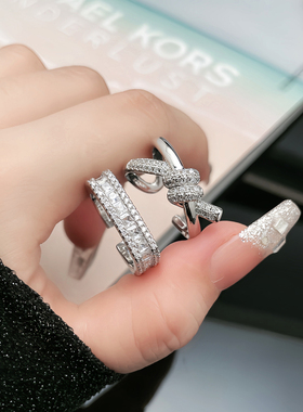 轻奢高级感小众扭结开口戒指女时尚个性精致冷淡风排钻方形指环潮