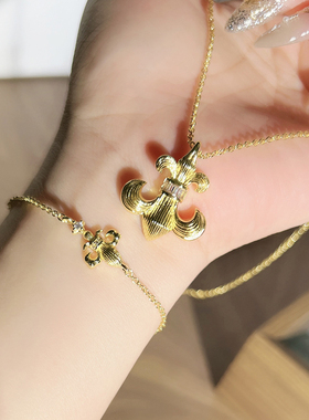 夏季新款中古风拉丝鸢尾花手链项链套装女轻奢潮小众高级感锁骨链