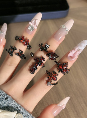 潮酷满钻暗黑风十字架红钻枫叶蝴蝶个性戒指无性别风时尚朋克指环