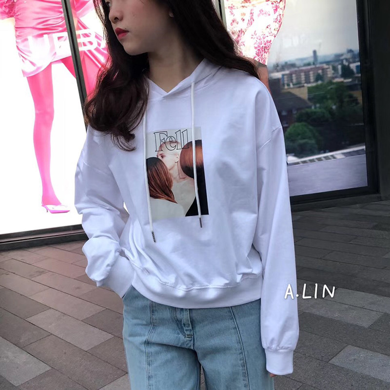 白色宽松t恤女2026新款韩版印花套头长袖上衣学生百搭春秋季体恤