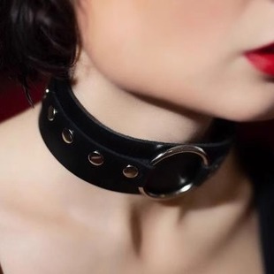 铆钉黑色真皮项圈颈圈可调项链 Collar㊣乌克兰代购 手作迷人个性