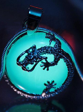 加拿大代购Dragon◇手作复古圆形龙环绕蛋白石蓝绿色夜光镀银项链
