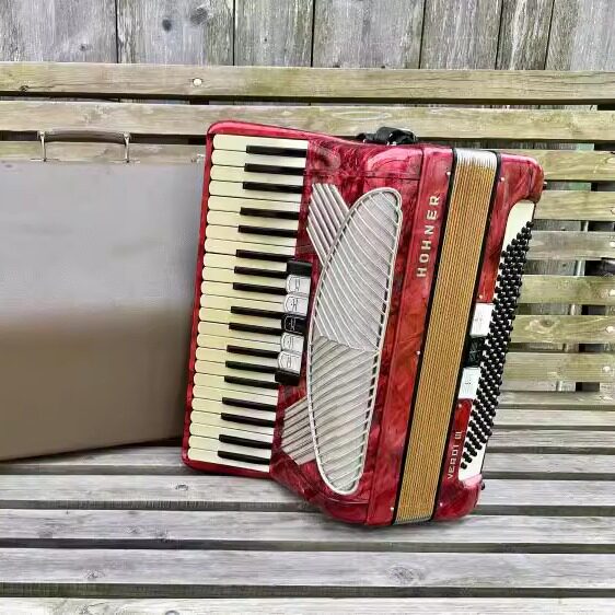 乌克兰代购Accordion㊣ 古着音乐家收藏家居摆件41个钢琴键手风琴