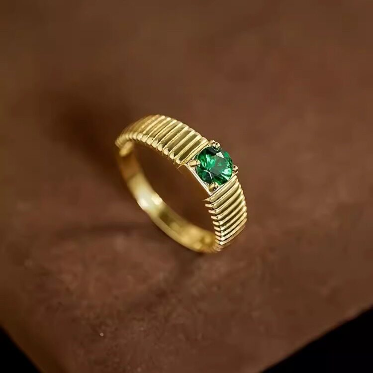 美国代购Emerald㊣ 手作华丽精致闪亮莫桑石祖母绿镶嵌14K金戒指