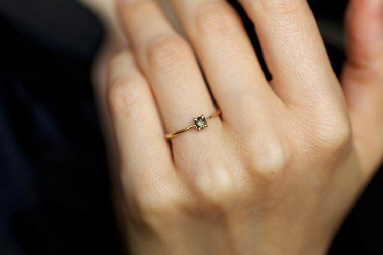 爱沙尼亚代购Diamond◇手作精致六角天然椒盐钻石镶嵌订婚戒指