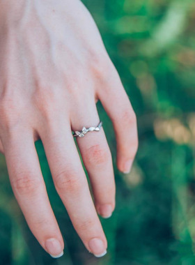 纯银自然小树枝叶子树皮V形戒指