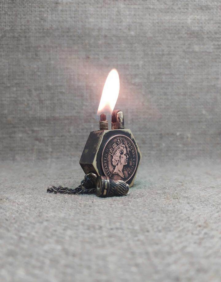 乌克兰代购Petrol◇手作蒸汽朋克伊丽莎白女王多边形黄铜打火机