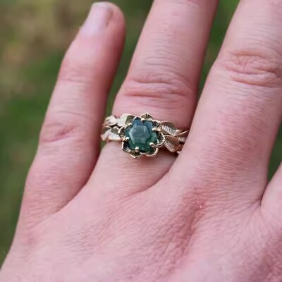 苔藓玛瑙镶嵌k金莲花精灵叶戒指