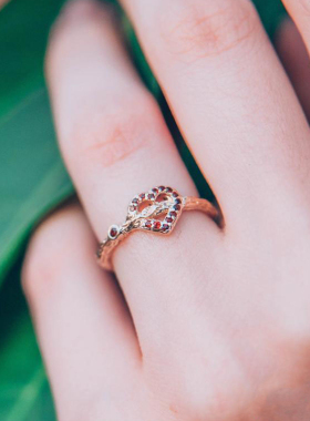 女14K黄金复古天然石榴石戒指