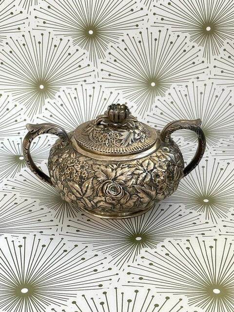 美国代购Floral ▼古着 精致1910年 花卉凸纹浮雕纯银手柄带盖碗
