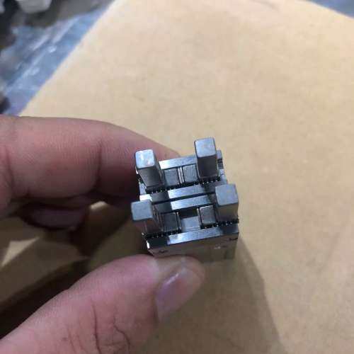 议价smc手指气缸激光标