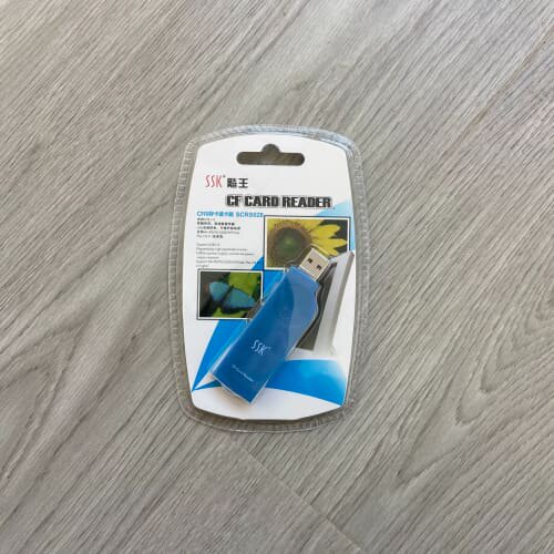 议价SSK飚王CF卡读卡器SCRS028琥珀蓝色