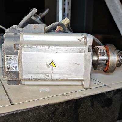 议价MHMD082P1C伺服电机750W 二手正品 好议价