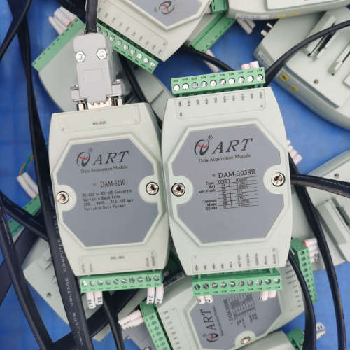 议价8路模拟量采集模块DAM一3058R，DAM-3210成色九