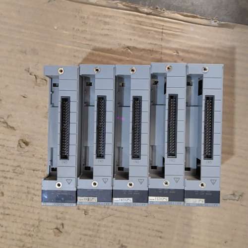 议价横河模块，AAI135,具体型号看图，总共5片，功能