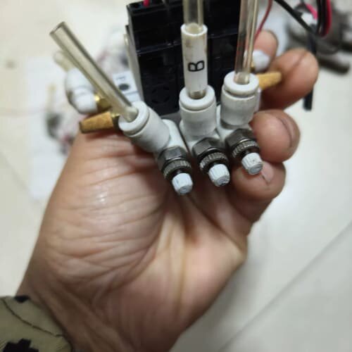 议价拆机SMC 原装正品 VQ110-5L电磁阀 成色漂亮