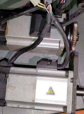 议价nachi那智电机 MSMD022S2D7 200W 二手正