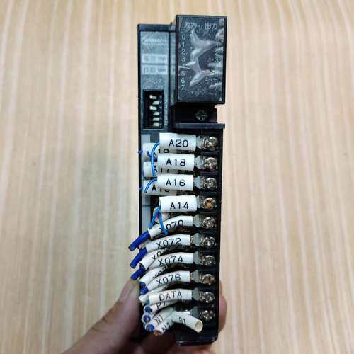 议价PLC输入输出终端单，型号DH70568K，原装进