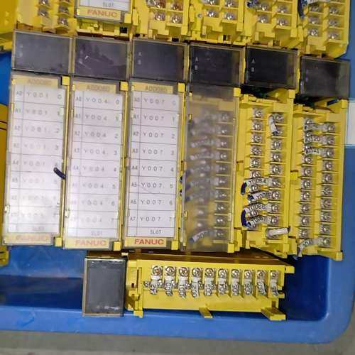 议价A03B-0819-C154 发那科IO模块 AOD08D二