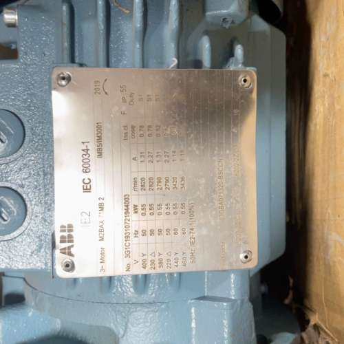 议价全新原装正品ABB三相电机M2BAX71MB2。B5。有需要