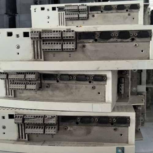 议价Lenze 伦茨变频器 EVF9321-CVV003 实物拍