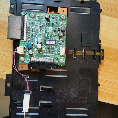 议价夏普液晶屏，，型号自己看好，拆机件，需要的联系我！