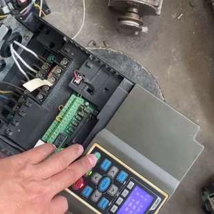 议价台达C2000变频器VFD110C43A 11KW 功能完好