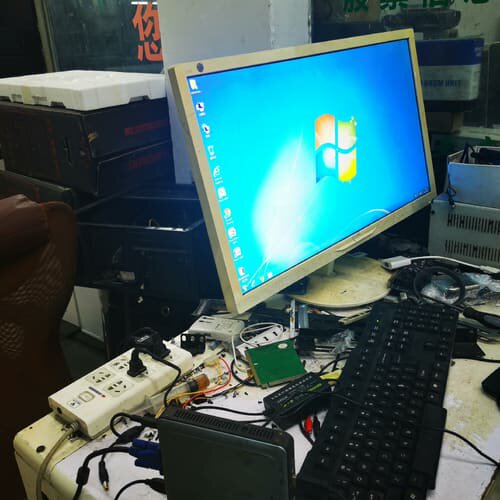 议价超低功耗小主机，j1800/4g/60g固态，手掌大小，wi