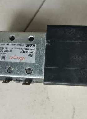 议价二手AⅠbright直流接触器SW180-695T，实图拍摄
