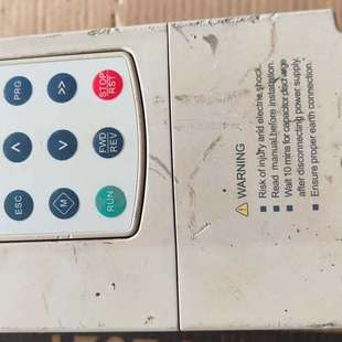 出手 蓝海华腾变频器V5 2T2.2G 2.2K 议价