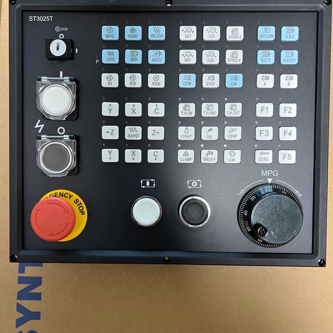 议价新代系统ST3025T面板新代系统面板