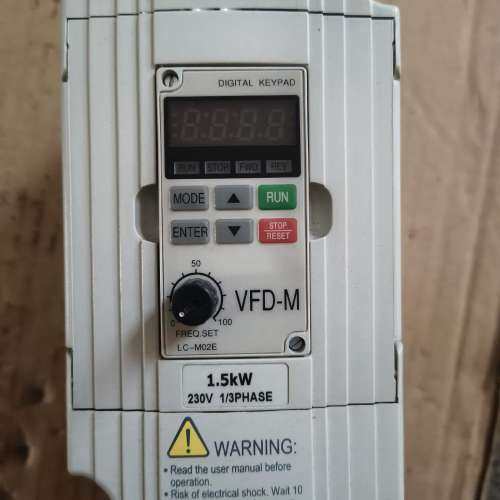 议价台达变频器VFD015M21A，1.5KW，功能正常使用，二